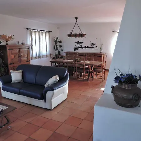 Casa Quatro Ventos - Colinas Verdes Дом отдыха Лагуш